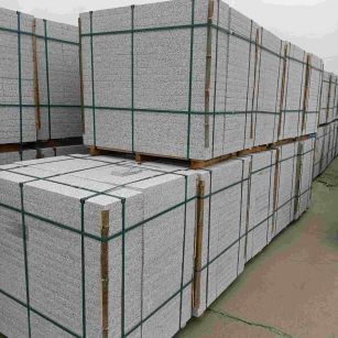 江门 白麻花岗岩石材荔枝面地铺石（300*600*50）