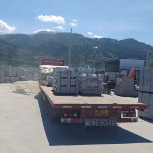 江门 芝麻白仿形路沿石，直形路沿石