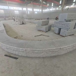 江门 芝麻白异形坐凳，自然面光面弧形加工