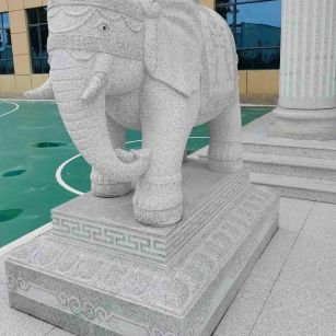 江门 白麻花岗岩动物异形石雕-大象