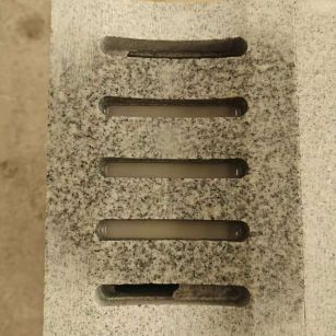 江门 芝麻白拉丝面花岗岩U型开槽排水槽