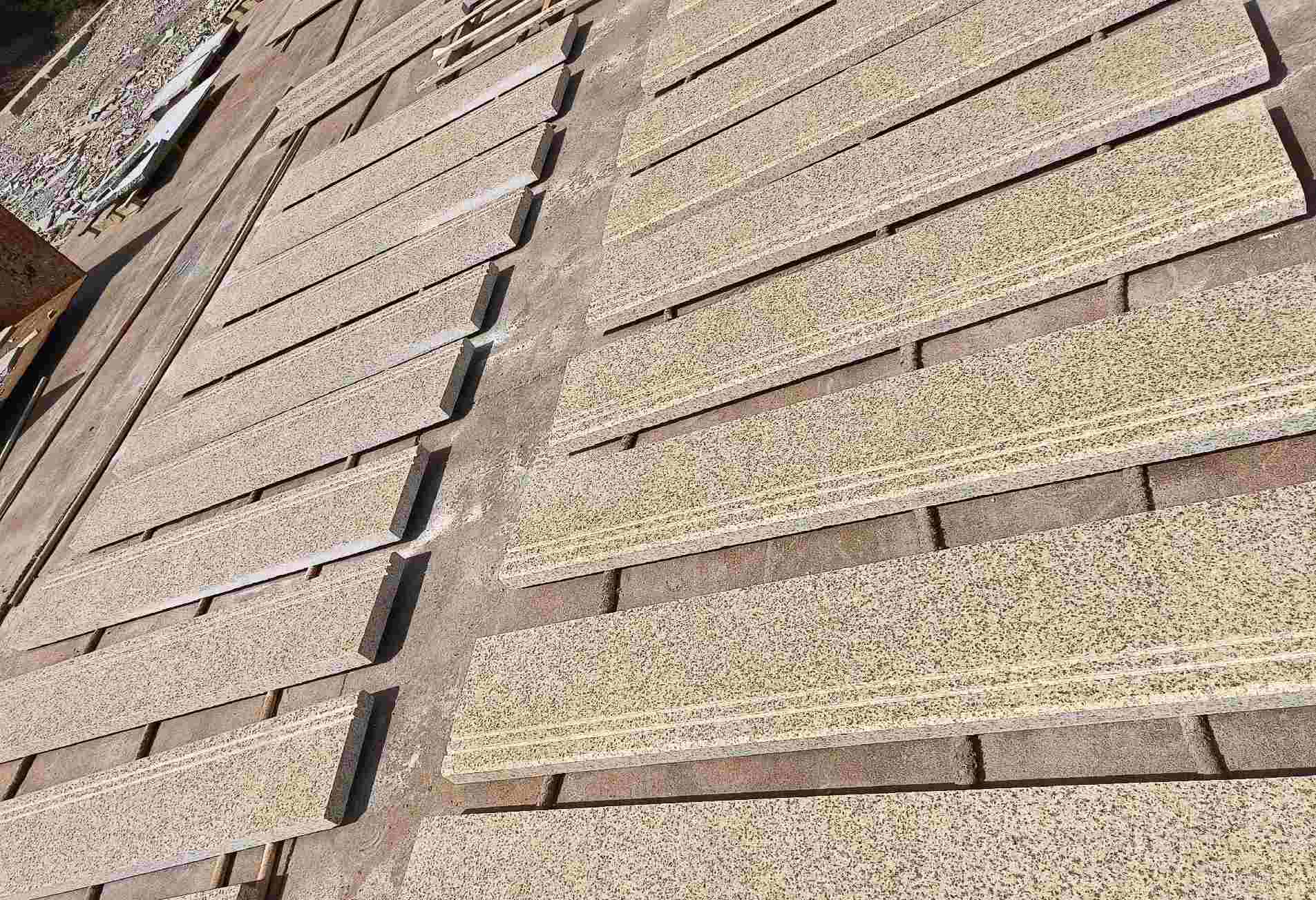 江门 黄金麻花岗岩光面楼梯踏步