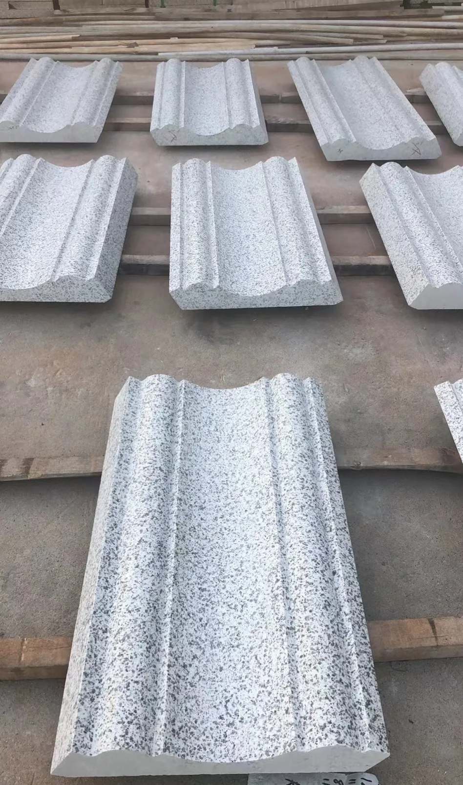 江门 白麻花岗岩光面别墅线条