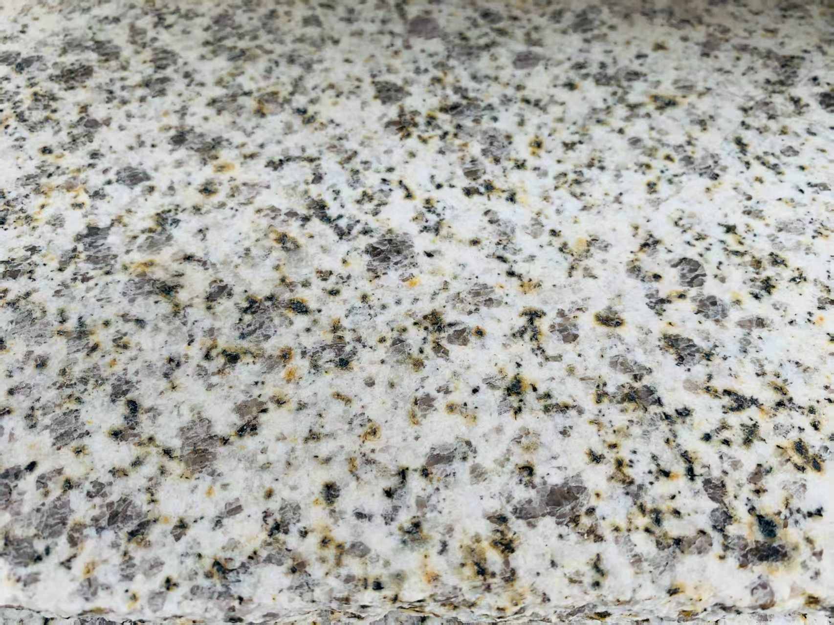 江门 黄金麻花岗岩石材浅黄光面