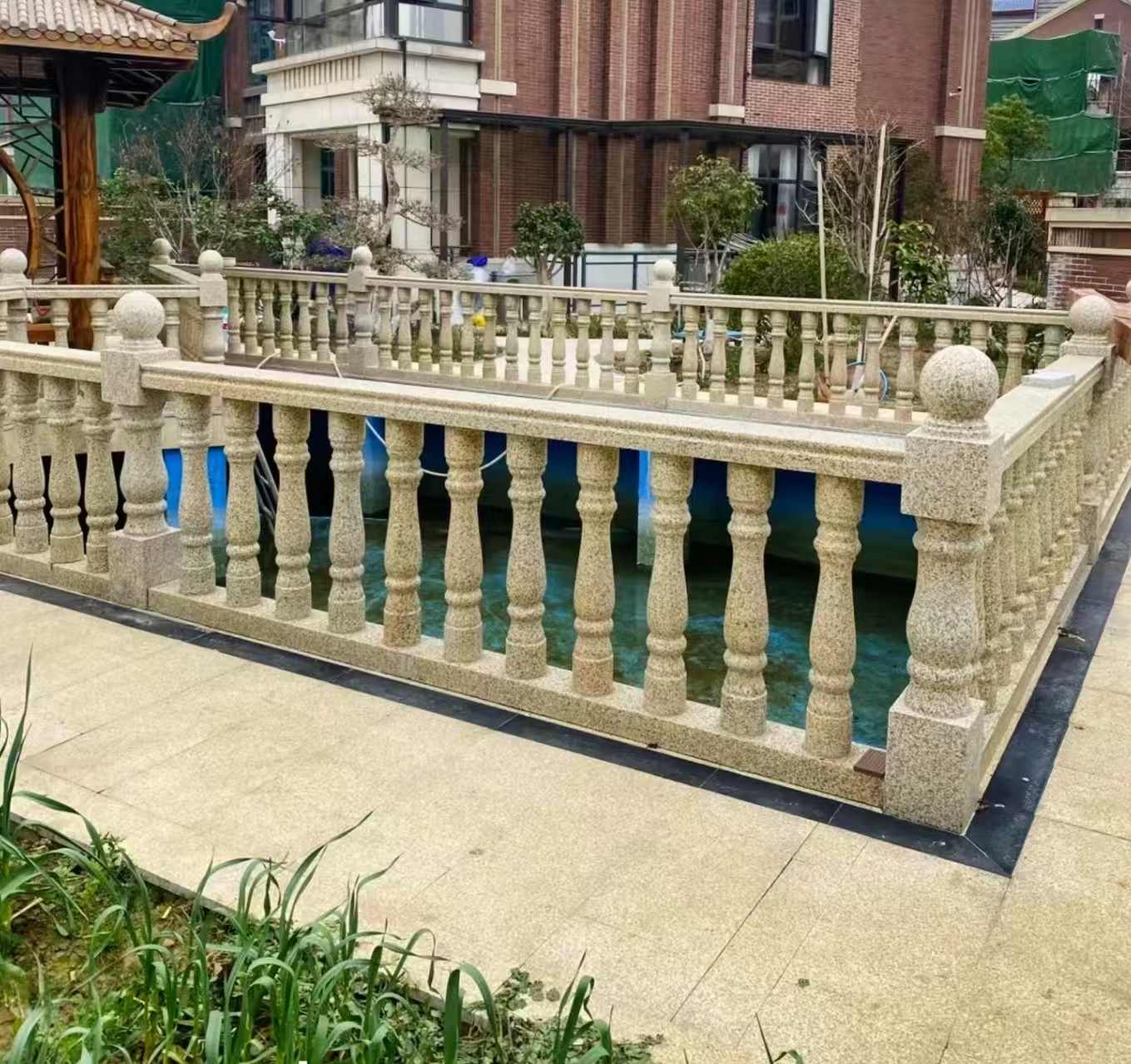 江门黄金麻花岗岩石材栏杆，扶手，将军柱，花瓶柱